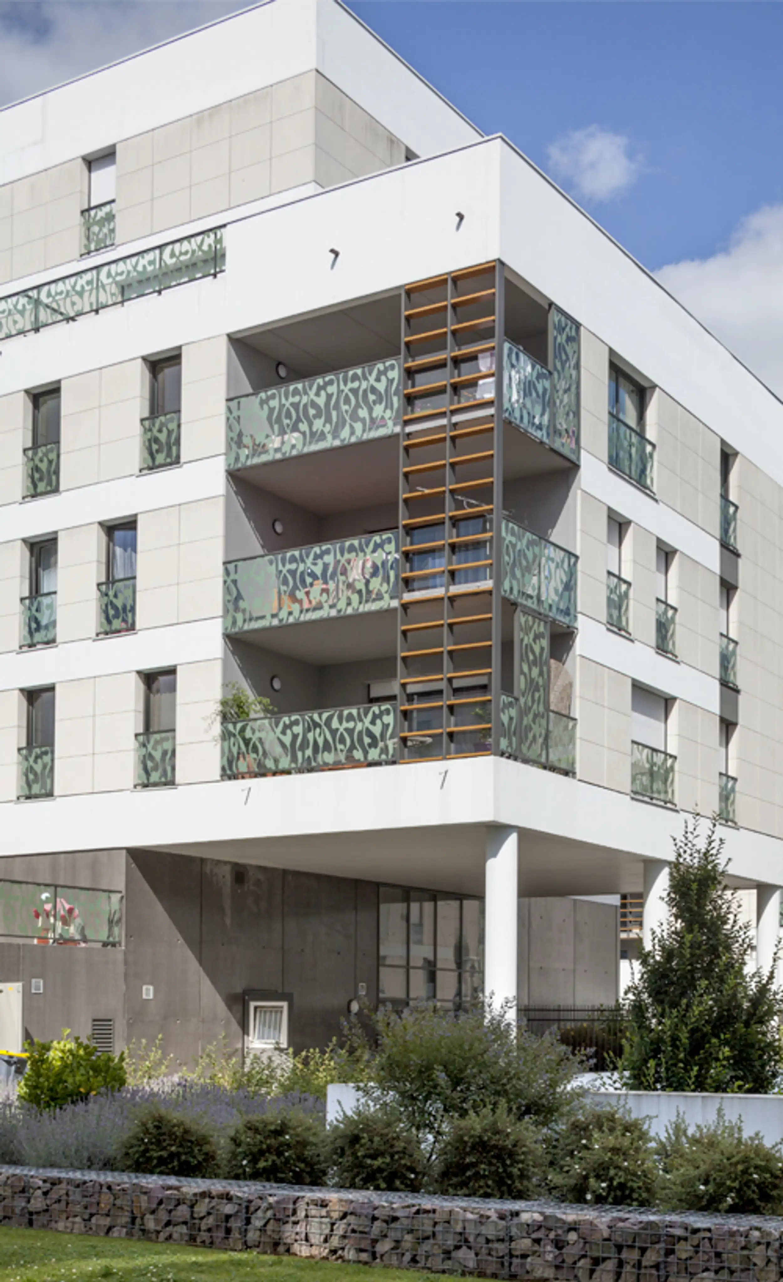 Façade et espaces verts de l'îlot A1 à Hérouville Saint-Clair