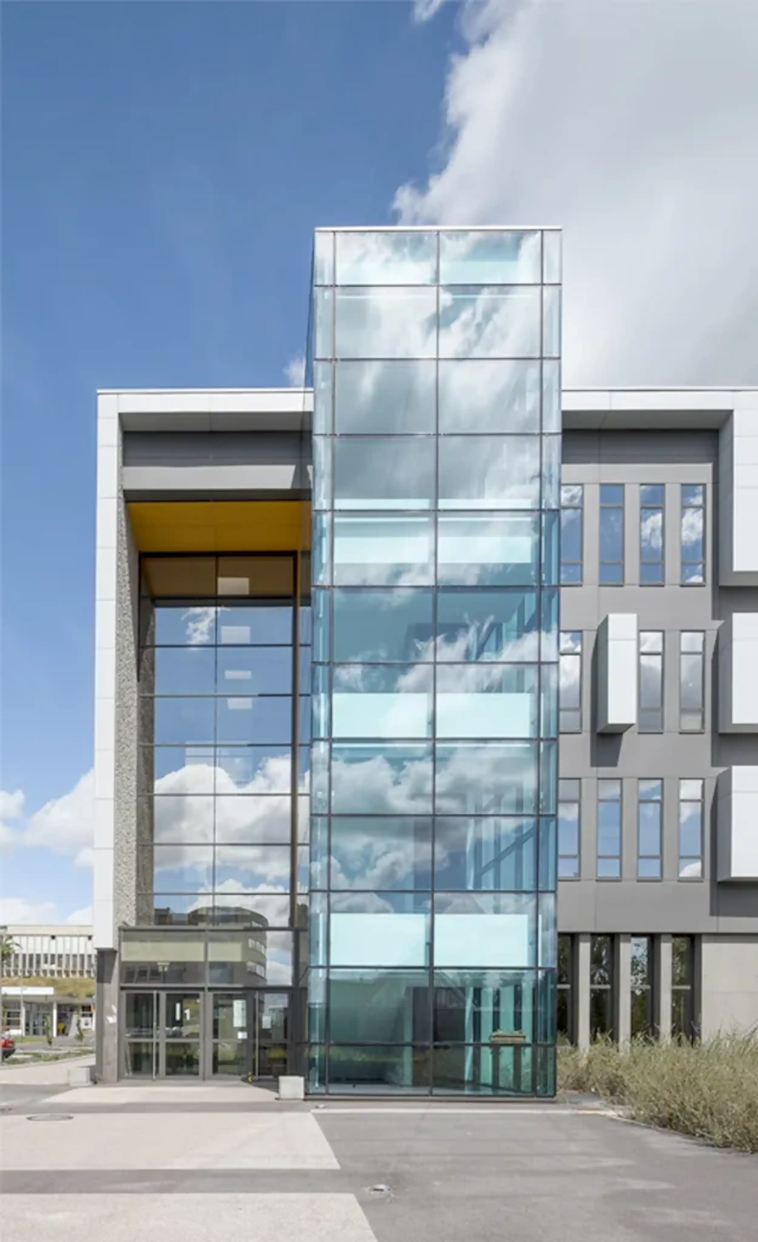 Façade Maison des Langues et de l’International Caen
