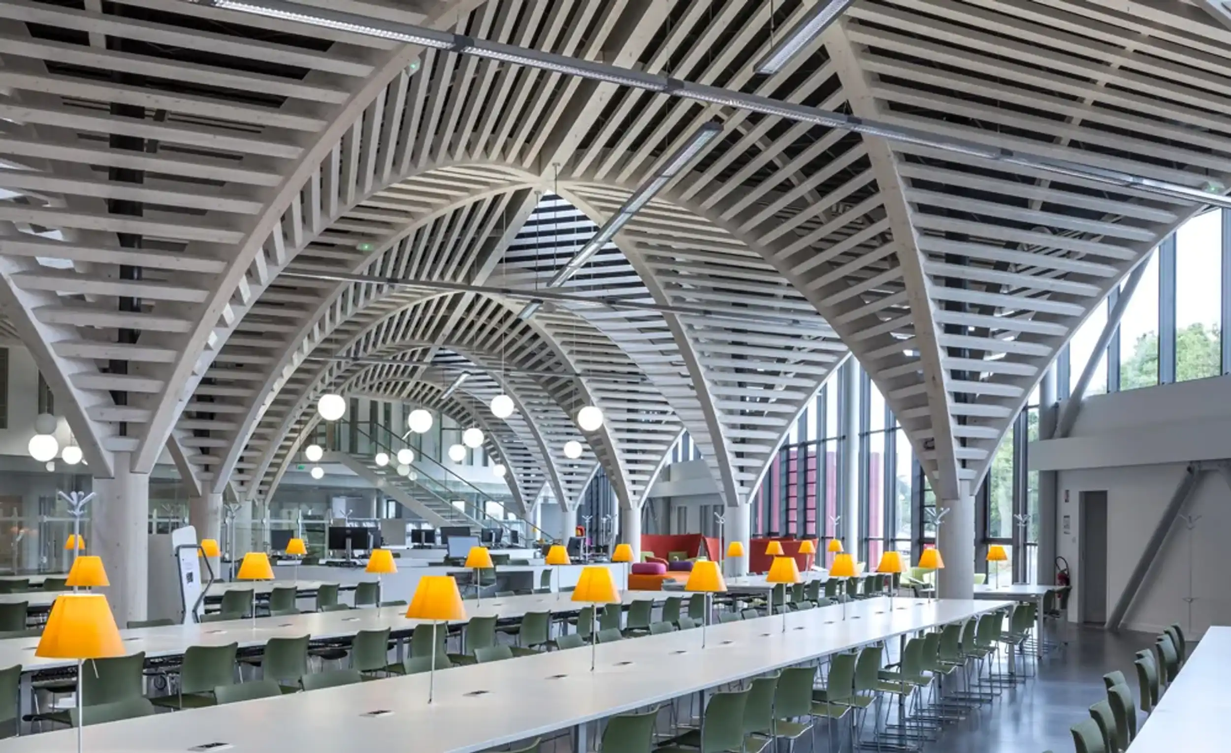 Salle d'études pôle des formations et de recherche en santé